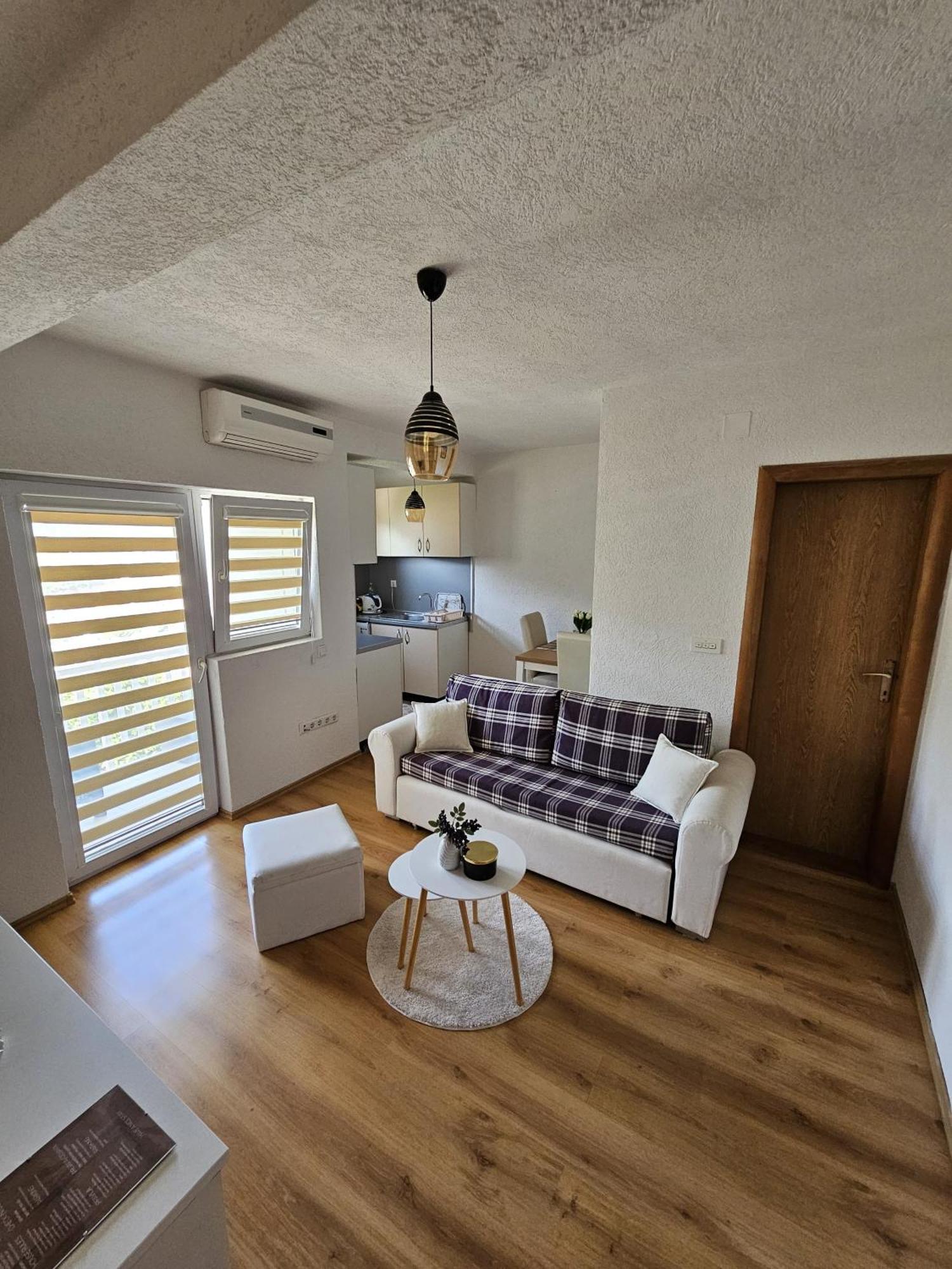 Apartments Horizont מוסטר מראה חיצוני תמונה